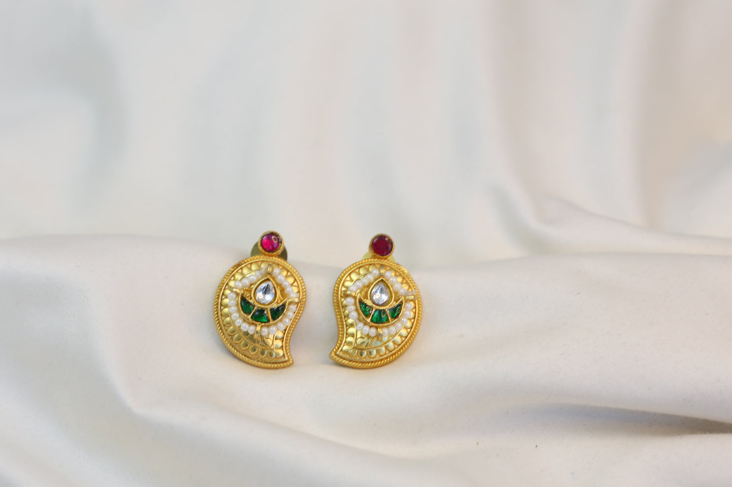 Gold  Paisley Jadau Kundan Studs (101-38)