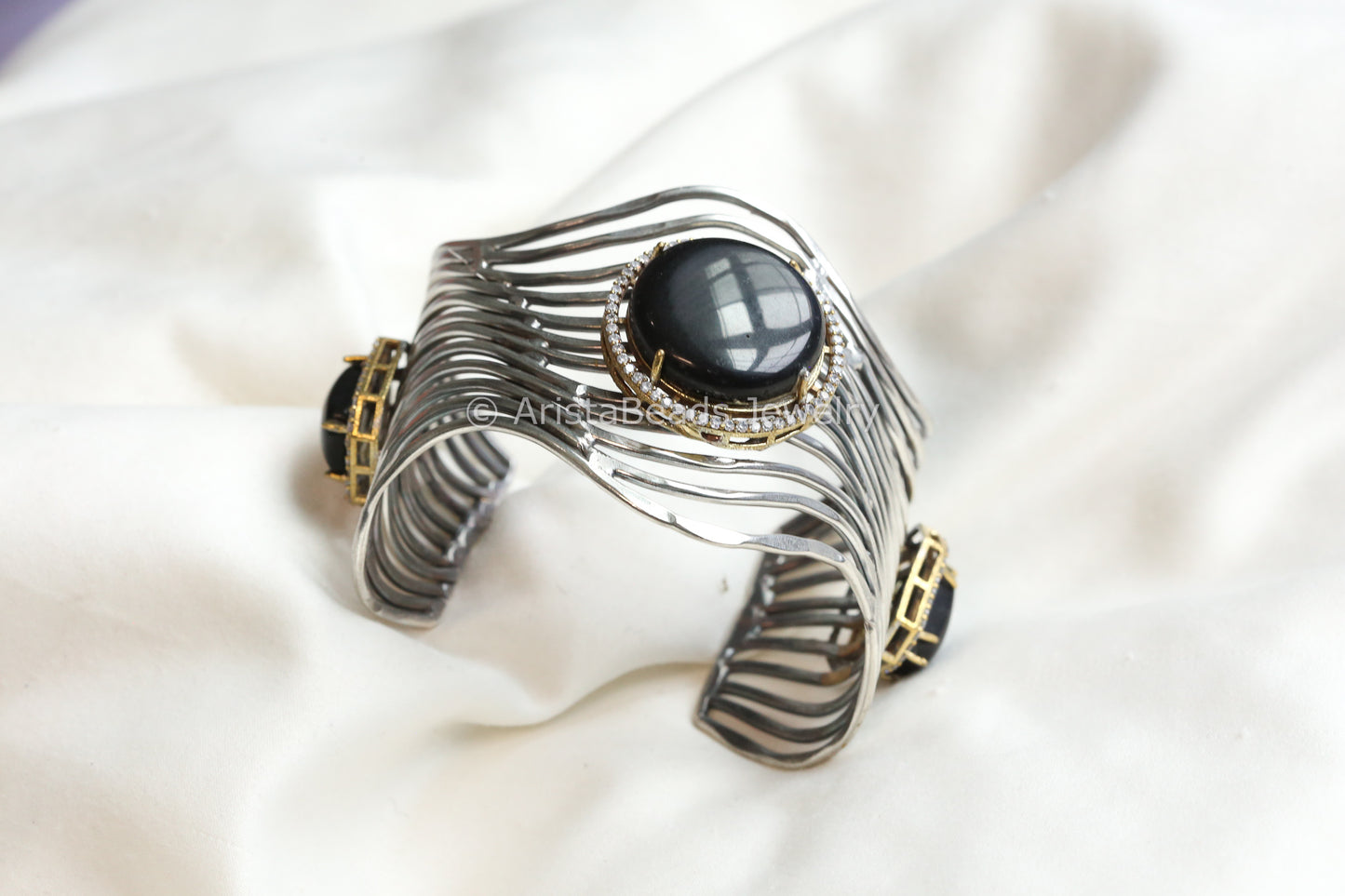 Silver tone Stone Bracelet - Black (ABJ-B101-8)